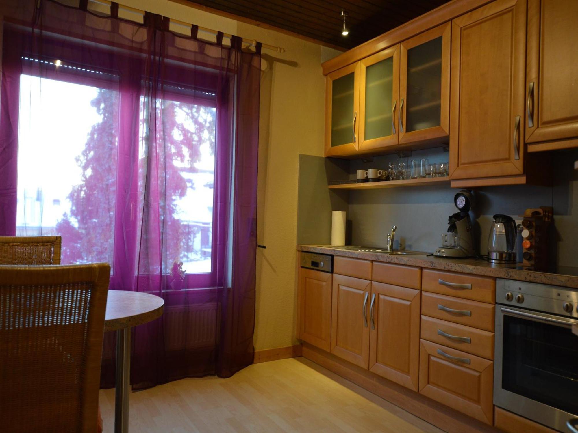 Cosy In With Balcony Apartment Manderscheid