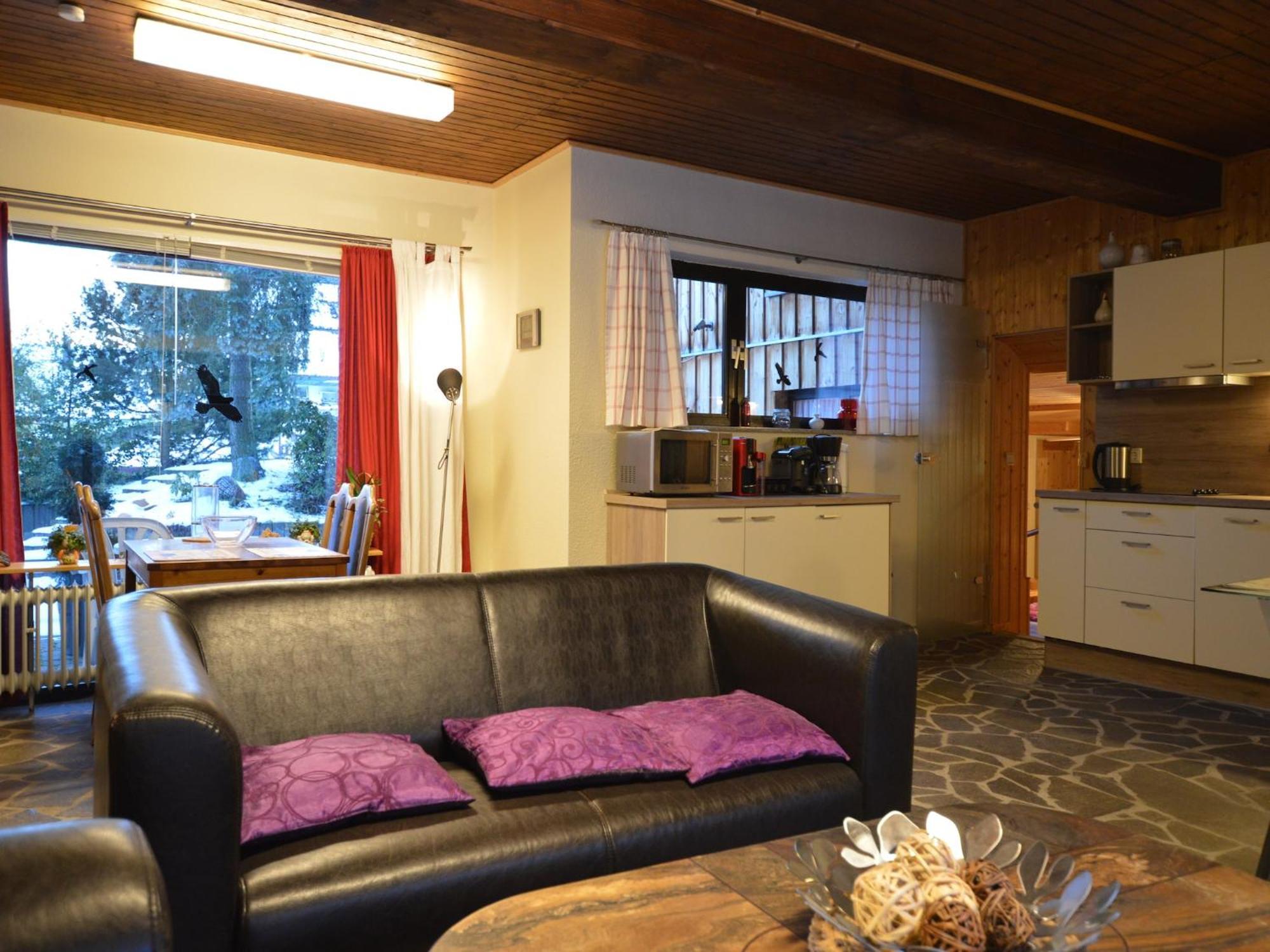 Cosy In With Balcony Apartment Manderscheid